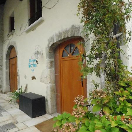 Chez Nous. B & B Bassy 外观 照片