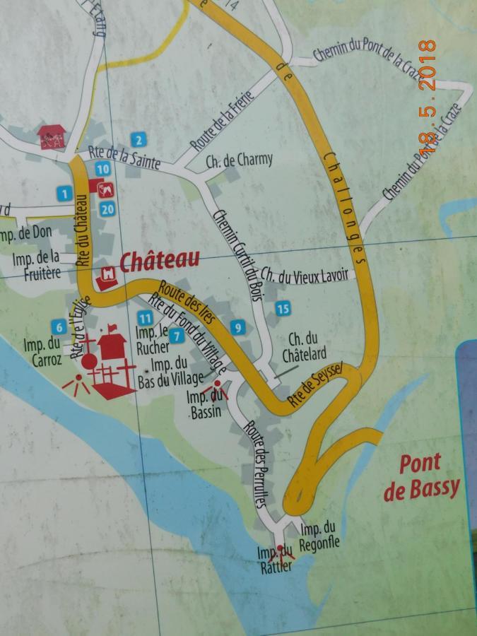 Chez Nous. B & B Bassy 外观 照片
